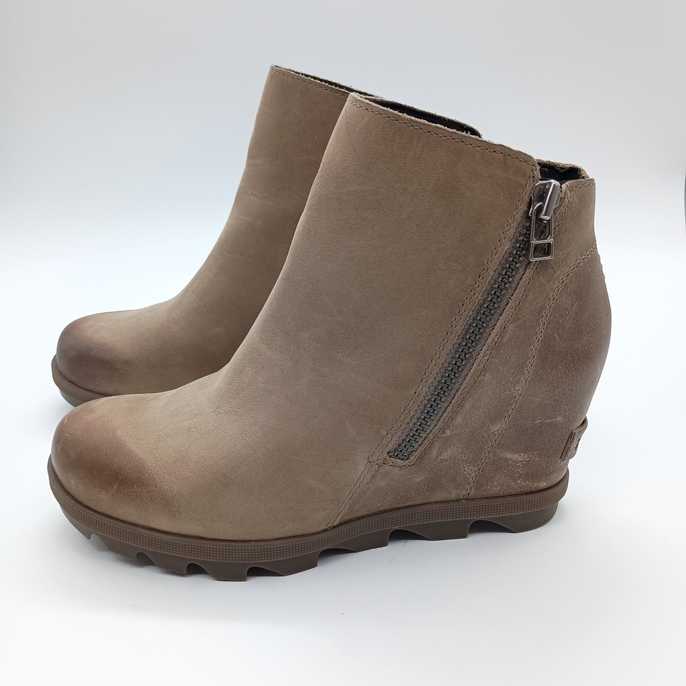Sorel Joan of Arctic Zip‎ Wedge Bootie Tan Leather Ankle Boots Womens 7